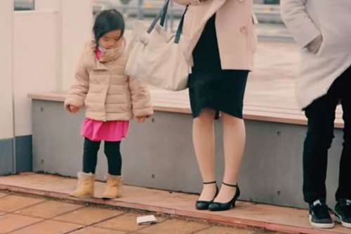 
Người Nhật coi việc dạy con trả lại đồ đánh rơi là một sự đầu tư cho lòng trung thực ảnh: Mirror
