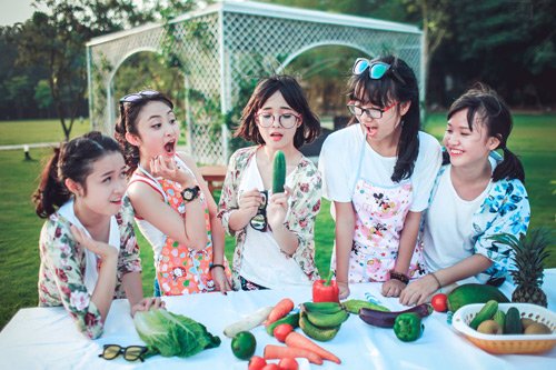 Những shoot hình khiến người xem phải trầm trồ vì độ chịu chơi của học sinh thời nay