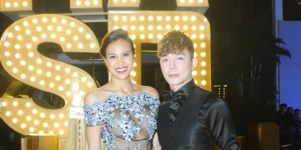 
Chiếc váy gây trang cãi Phương Mai mặc khi làm MC trong một sự kiện ở Đà Nẵng.
