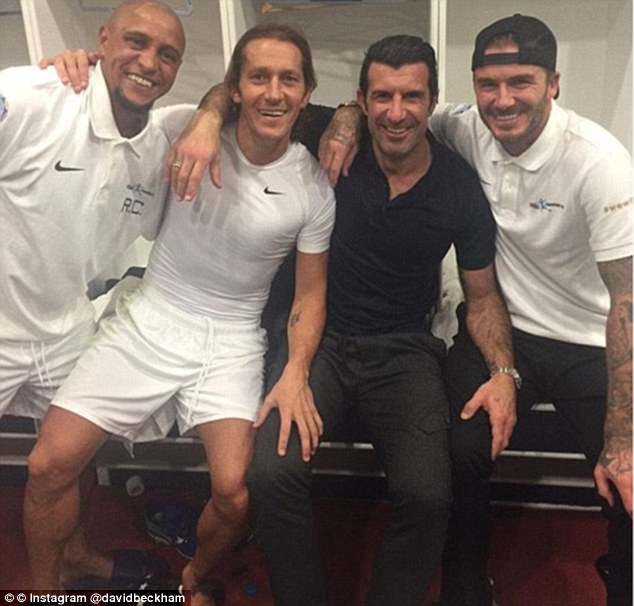 
Carlos, Salgado và Beckham cũng tham dự trận đấu này.
