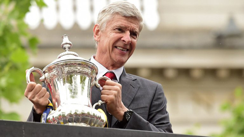 Với Wenger, FA Cup vẫn là không đủ.