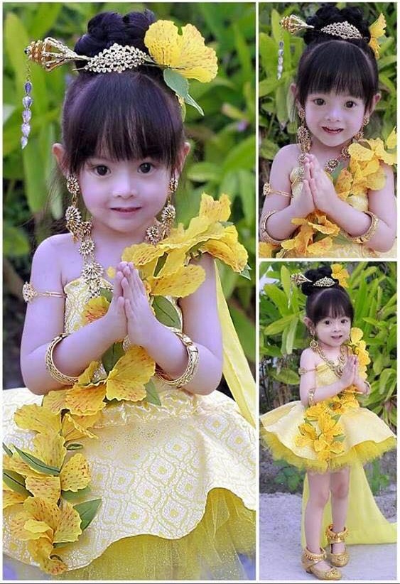 Một đại mỹ nhân bé gái xinh đẹp từ Thái Lan đã lọt vào ống kính nhiếp ảnh gia. Đừng bỏ lỡ cơ hội để chiêm ngưỡng vẻ đẹp ngây thơ của cô bé nhé.