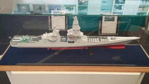 
Mô hình chiến hạm Leader của Nga

