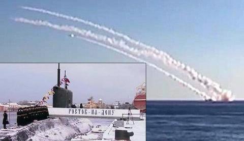 Tàu ngầm Kilo B-237 Rostov-on-Don của Hạm đội Biển Đen phóng tên lửa Kalibr vào các mục tiêu của tổ chức khủng bố Nhà nước Hồi giáo ở Raqqa-Syria