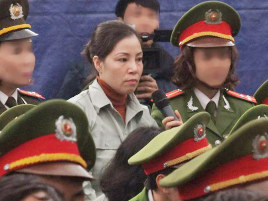
Nữ tử tù Nguyễn Thị Huệ tại phiên tòa xét xử - Ảnh: TTO
