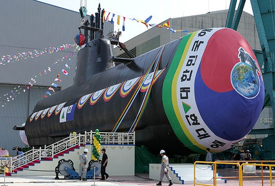 
Tàu ngầm Hong Beom-do trong lễ hạ thủy ngày 5/4 vừa qua
