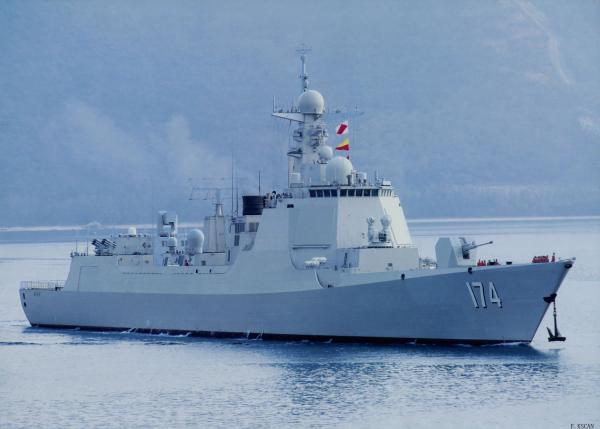 
Trong số các tàu mà Trung Quốc đưa đến Biển Đông tập trận, tàu khu trục Hefei (Type 052D) số hiệu 174 là tàu chiến hiện đại nhất của Hạm đội Nam Hải, cũng như của Hải quân Trung Quốc.

