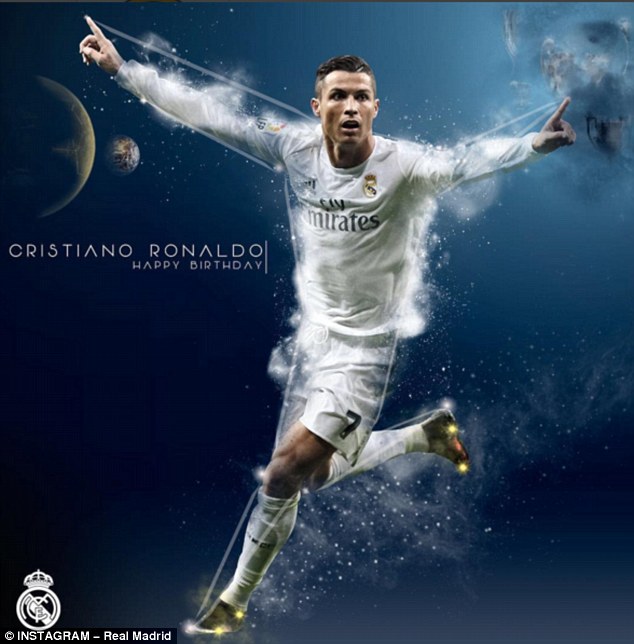 Góc bạn gái nhà người ta Sinh nhật tuổi 35 Ronaldo được Georgina tặng hẳn  siêu xe đắt tiền rồi ngỡ ngàng tột độ trước hàng loạt bất ngờ sau đó