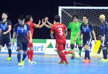 
Cả đất nước Việt Nam phấn khích với chiến tích của đội tuyển futsal.
