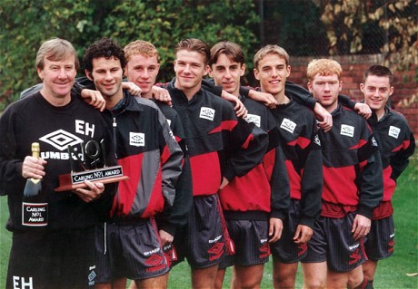
Giờ đây, Premier League bới đâu ra một CLB giống Quỷ đỏ hùng mạnh nhờ lứa tài năng 1992 như xưa?
