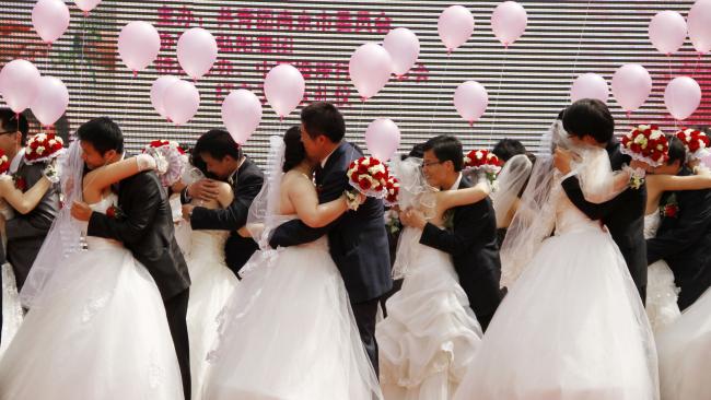 14 triệu phụ nữ Trung Quốc lấy phải chồng gay - Ảnh 3.
