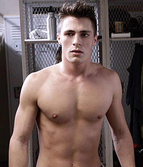 
Colton Haynes khiến nhiều fan nữ mê mẩn nhờ ngoại hình điển trai.
