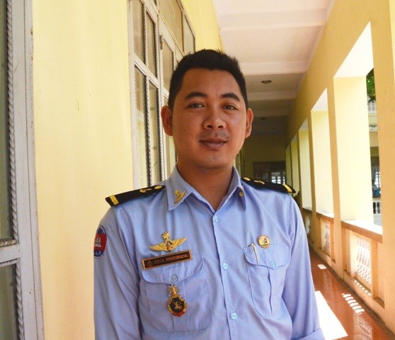 
Thượng sĩ Chea BunThorng (người Campuchia) - Học viên lớp Phi công 13K6-C
