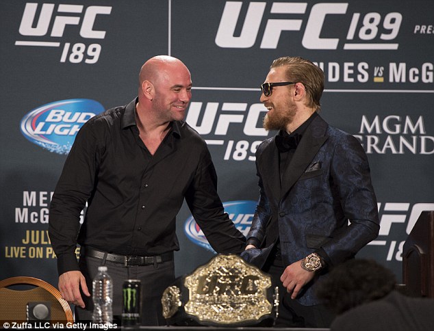
McGregor mâu thuẫn với chủ tịch UFC, ông Dana White.
