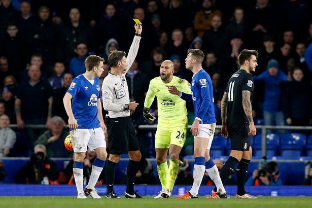 
Mùa này Everton thi đấu khá thất thường tại Premier League
