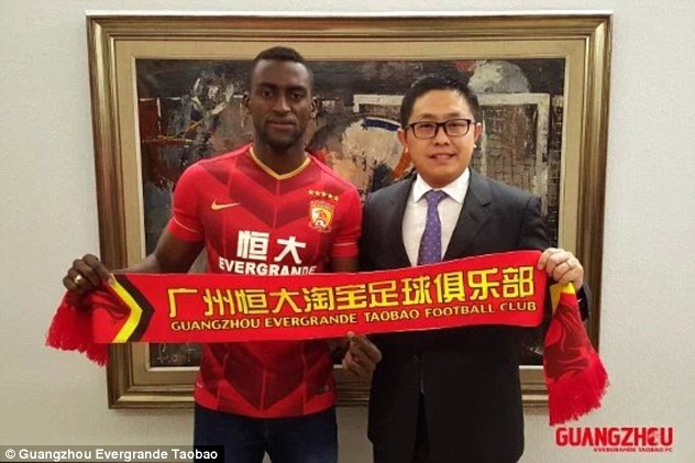 
Jackson Martinez sẽ chơi bóng tại Trung Quốc.
