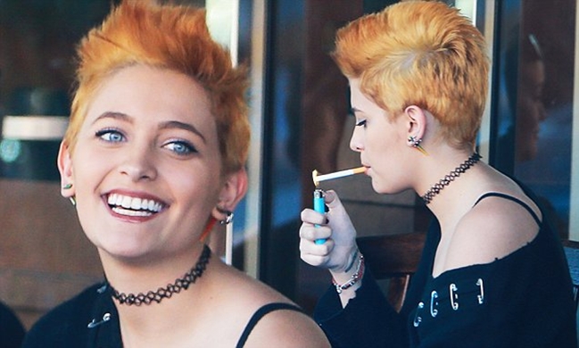 
...Paris Jackson đã lột xác thành một cô gái nổi loạn, bất cần.
