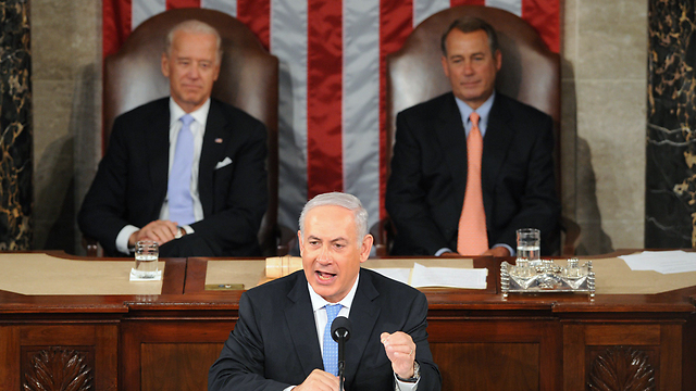 
Ông Netanyahu phản đối kịch liệt thỏa thuận hạt nhân Iran trong bài phát biểu tại Quốc hội Mỹ hồi đầu năm 2015. Ảnh: AP

