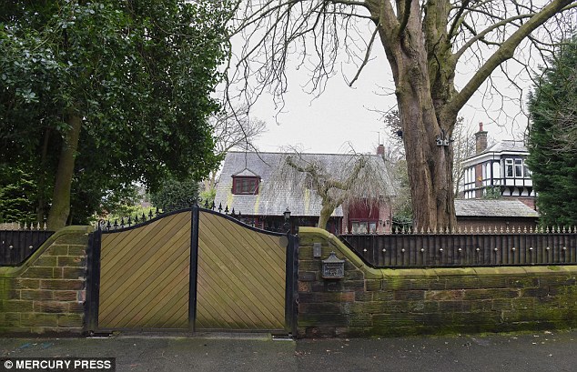 
Những ngôi nhà Rooney mua tặng 2 gia đình.
