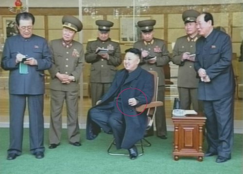 
Ông Kim Jong-un gần đây được cho là hút thuốc, uống rượu nhiều hơn

