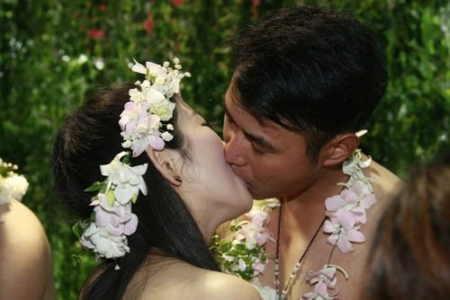 Đám cưới nguyên thủy gây sốc của 20 cặp đôi Trung Quốc - Ảnh 4.