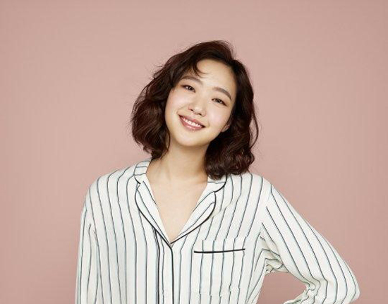 
Kim Go Eun từng là một cái tên quen mặt nhưng không mấy nổi bật trong làng giải trí Hàn.
