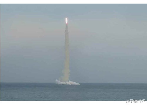 KCNA cho biết thêm công nghệ tên lửa đạn đạo phóng đi từ tàu ngầm của Triều Tiên đáp ứng được tất cả các yêu cầu về kỹ thuật, sẵn sàng cho một chiến dịch tấn công từ dưới nước.