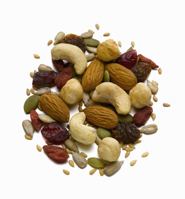 
14 gram các loại hạt và 1/4 bát hoa quả khô có thể dùng nhâm nhi trước khi đi ngủ
