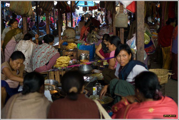 
Khu chợ là biểu tương cho sức mạnh của người phụ nữ Ấn Độ.
