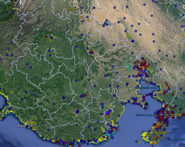 
Ảnh Google Earth: Sơ đồ bố trí các tổ hợp tên lửa phòng không TQ (hình vuông và tam giác và các đài radar (hình quả trám màu xanh) dọc bờ biển TQ
