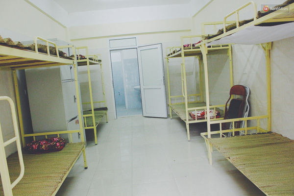 
Các gian phòng dành cho người vô gia cư đều thoáng rộng, sạch sẽ, nhà trường đã huy động nhiều nhân viên vệ sinh làm việc xuyên Tết.
