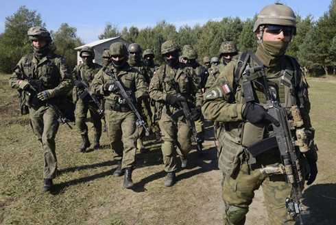 Binh sĩ quân đội Ba Lan. Ảnh: Reuters