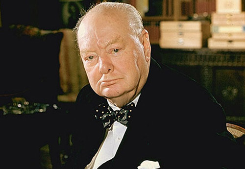 
Sir Winston Churchill là một chính trị gia lỗi lạc và từng là Thủ tướng Anh.
