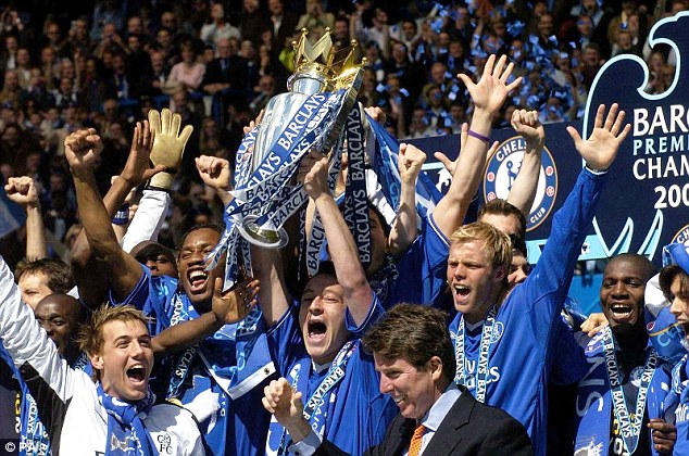 Terry trở thành thủ lĩnh, giúp Chelsea vô địch giải Ngoại hạng năm 2005. Đây là cột mốc lịch sử của đội bóng bởi sau đúng 50 năm, The Blues mới lại đoạt danh hiệu vô địch cao quý.