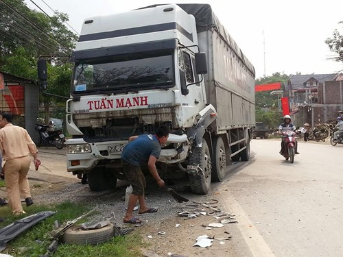 
Nhận được tin báo lực lượng chức năng đã có mặt tại hiện trường để xử lý vụ việc theo quy định. Hiện vụ việc đang được công an huyện Kỳ Sơn điều tra làm rõ.
