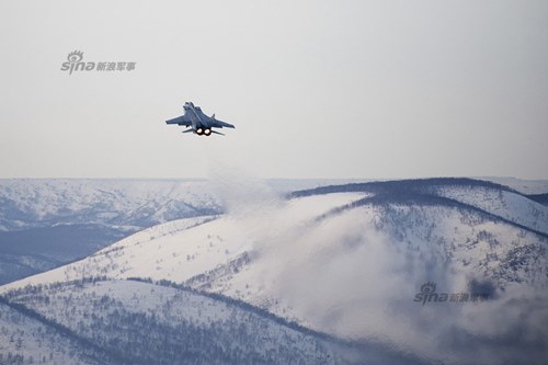 Một biên đội bốn chiếc MiG-31 có thể kiểm soát không phận có chiều rộng 800 – 900km.