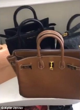 Ba trong số hàng trăm chiếc túi hiệu đắt giá của Kylie Jenner.