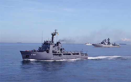 
Đội hình các tàu hành quân đến đảo Sipora
