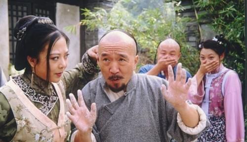 
Hình ảnh trong phim Tể tướng Lưu gù.
