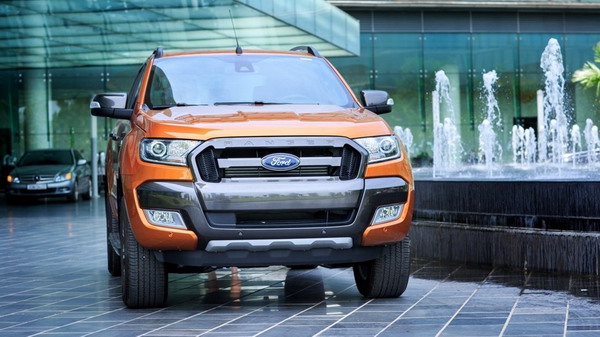 Ford Ranger tạo cơn sốt xe bán tải