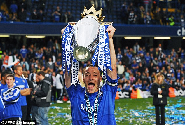 Một lần nữa Terry trở thành thủ lĩnh giúp Chelsea giành cú đúp (Premier League và FA Cup) năm 2010 dưới triều đại của Carlo Ancelotti.