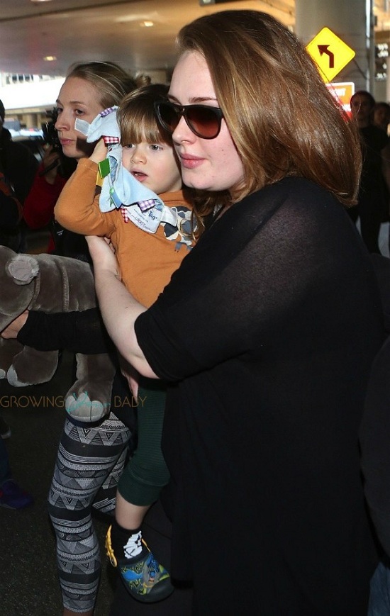 
Ngoài ra, Adele còn chi gần 25.000 USD để mua nhà đồ chơi cho con trai Angelo.
