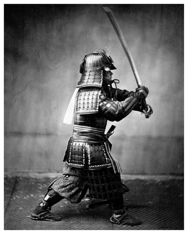 
Hình ảnh chiến binh samurai oai phong, lẫm liệt trong bộ áo giáp sắt
