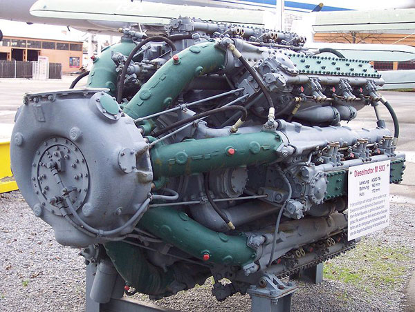 Động cơ diesel M503 có công suất 8.000 mã lực do JSC Zvezda chế tạo là sản phẩm của công nghệ thập niên 70.