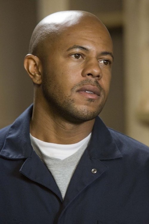 
Vai C-Note do Rockmond Dunbar thủ vai.
