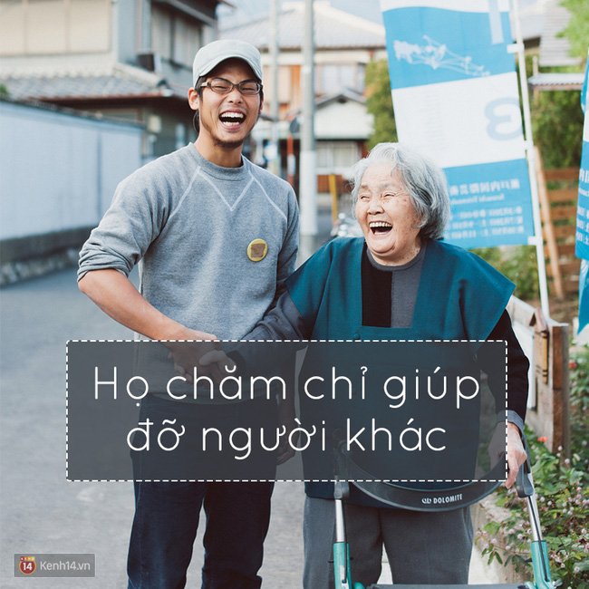 Có một kiểu hạnh phúc đến từ việc chia sẻ niềm vui, sự giúp đỡ của mình cho những người xung quanh.