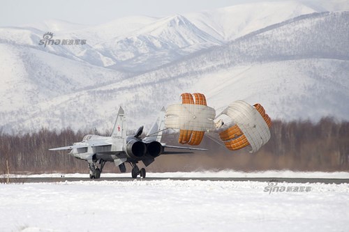 MiG-31 được nhận vào trang bị không quân Bộ đội Phòng không Liên Xô vào năm 1981 và bắt đầu trực chiến ở Viễn Đông vào năm 1983.