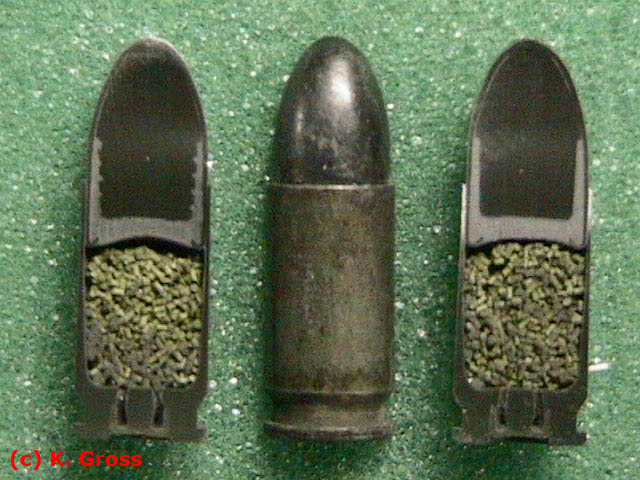 
Đạn súng ngắn 9 mm được Đức quốc xã sử dụng trong Chiến tranh thế giới thứ hai.
