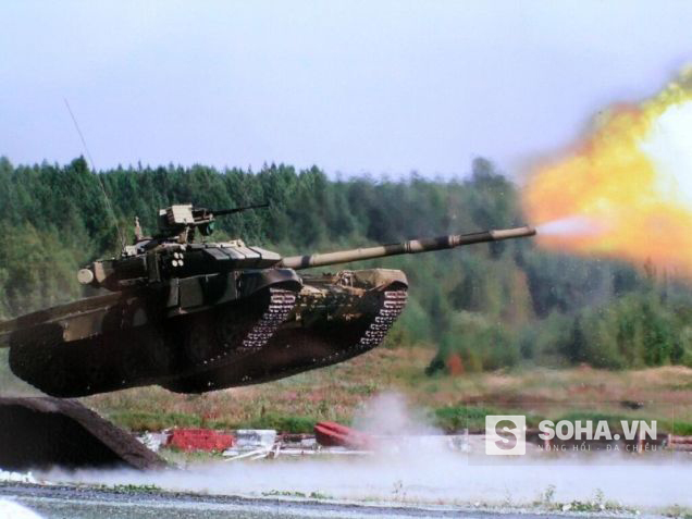 T-90 bắn trong khi bay