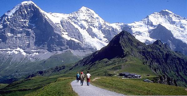 
Dãy Alps - Một trong những dãy núi dài nhất Châu Âu.
